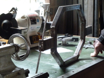 Front axle sterring geometry