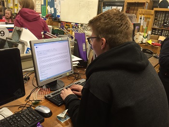 Luke blogging 350 pixels