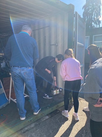 sorting out the container 350